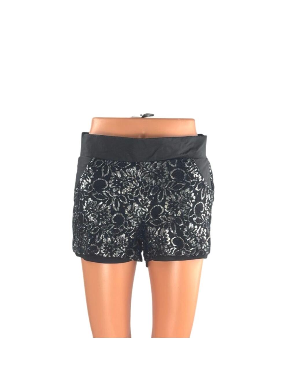 Bebop Women's Black Silver Embroidered Floral Mid Rise Casual Mini Shorts Size S